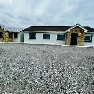 Holiday home Ocean View House -connemarra, Galway